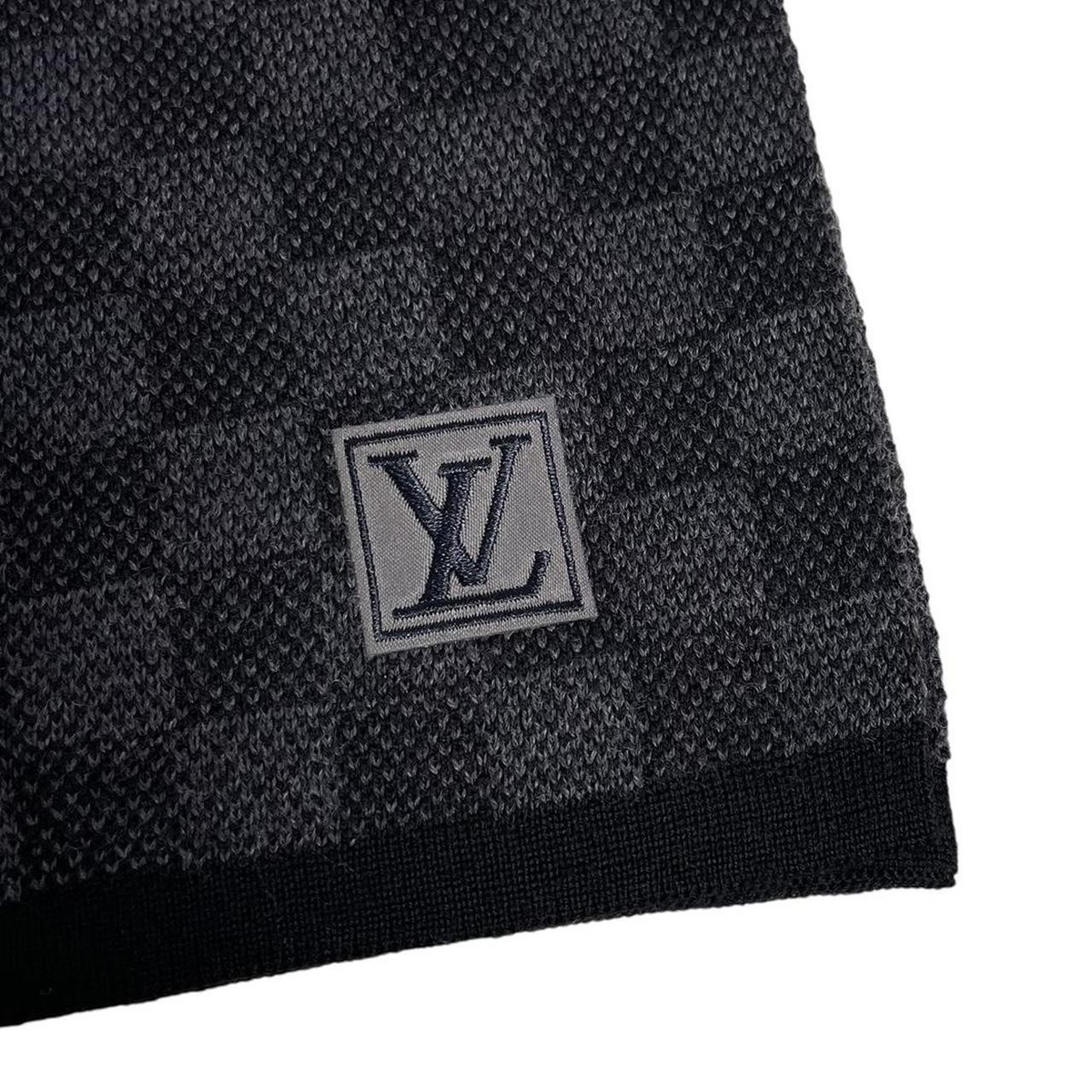 Louis Scarf Néo Petit Black and Grey Damier Wool
