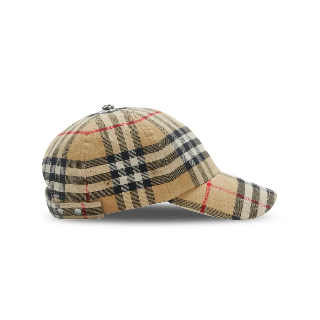 Brbrry Cap Monochromatic