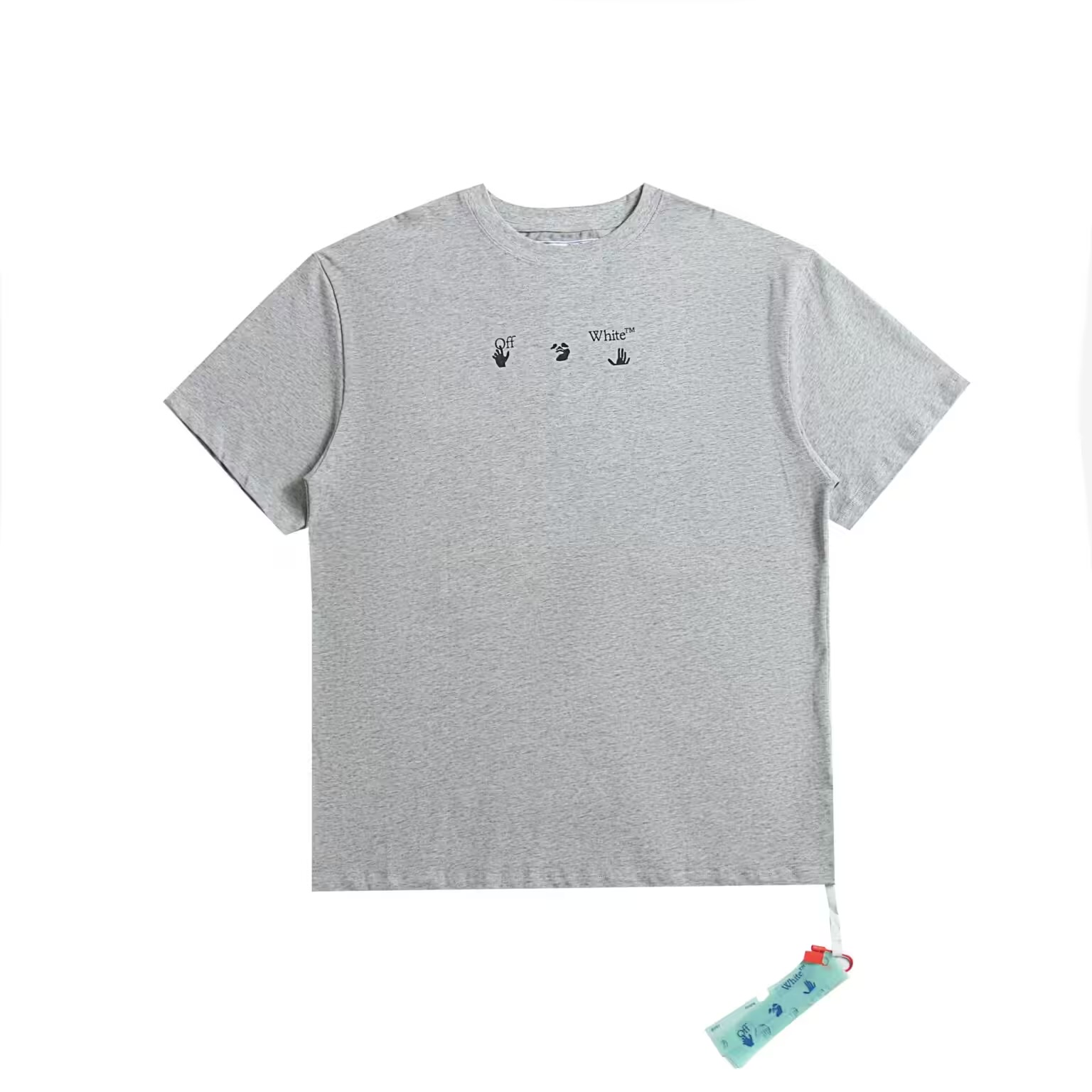 Off whte t-shirt