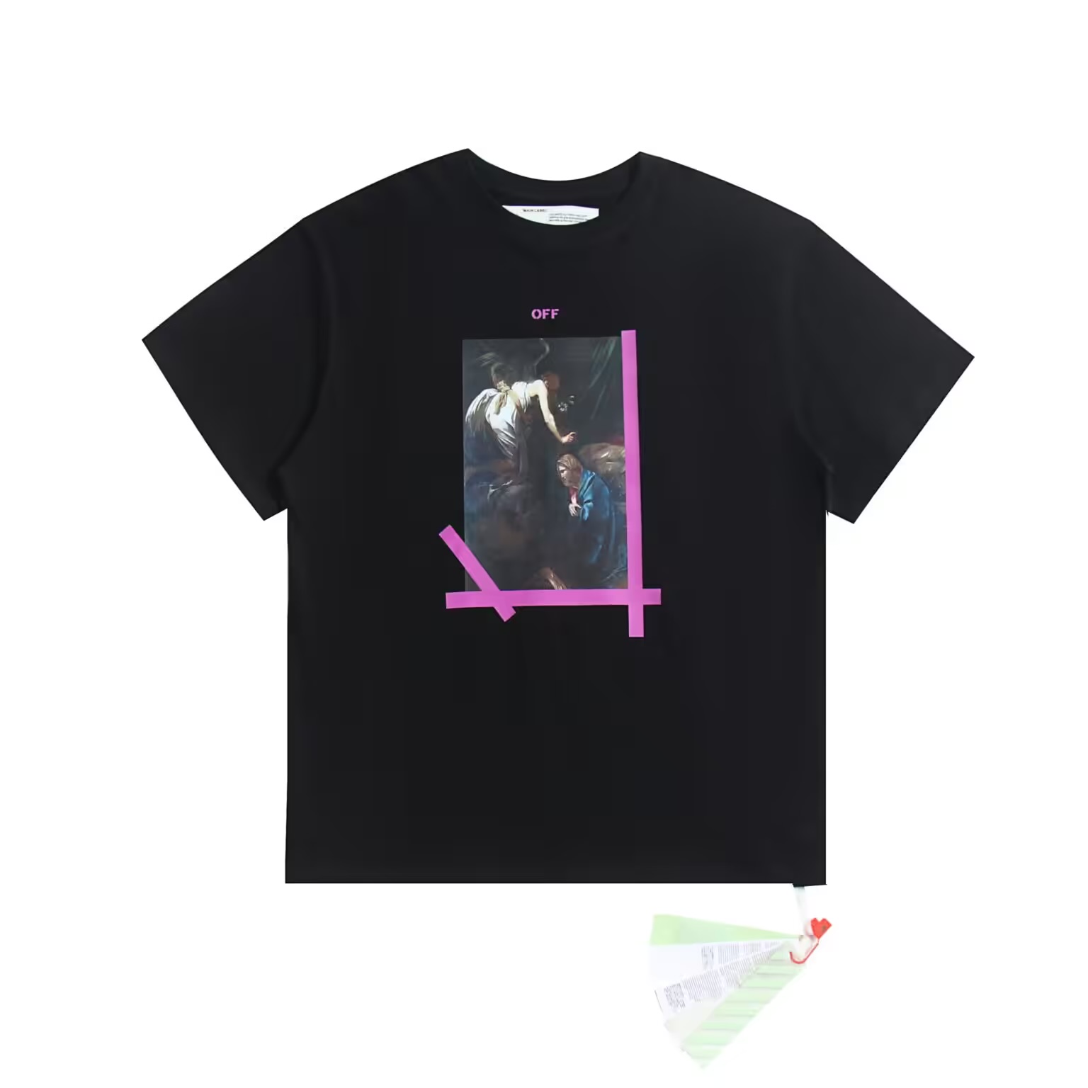 Off whte t-shirt