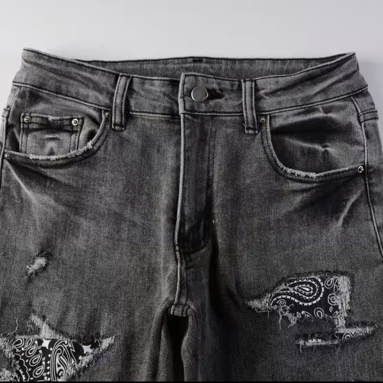 AMRI jeans