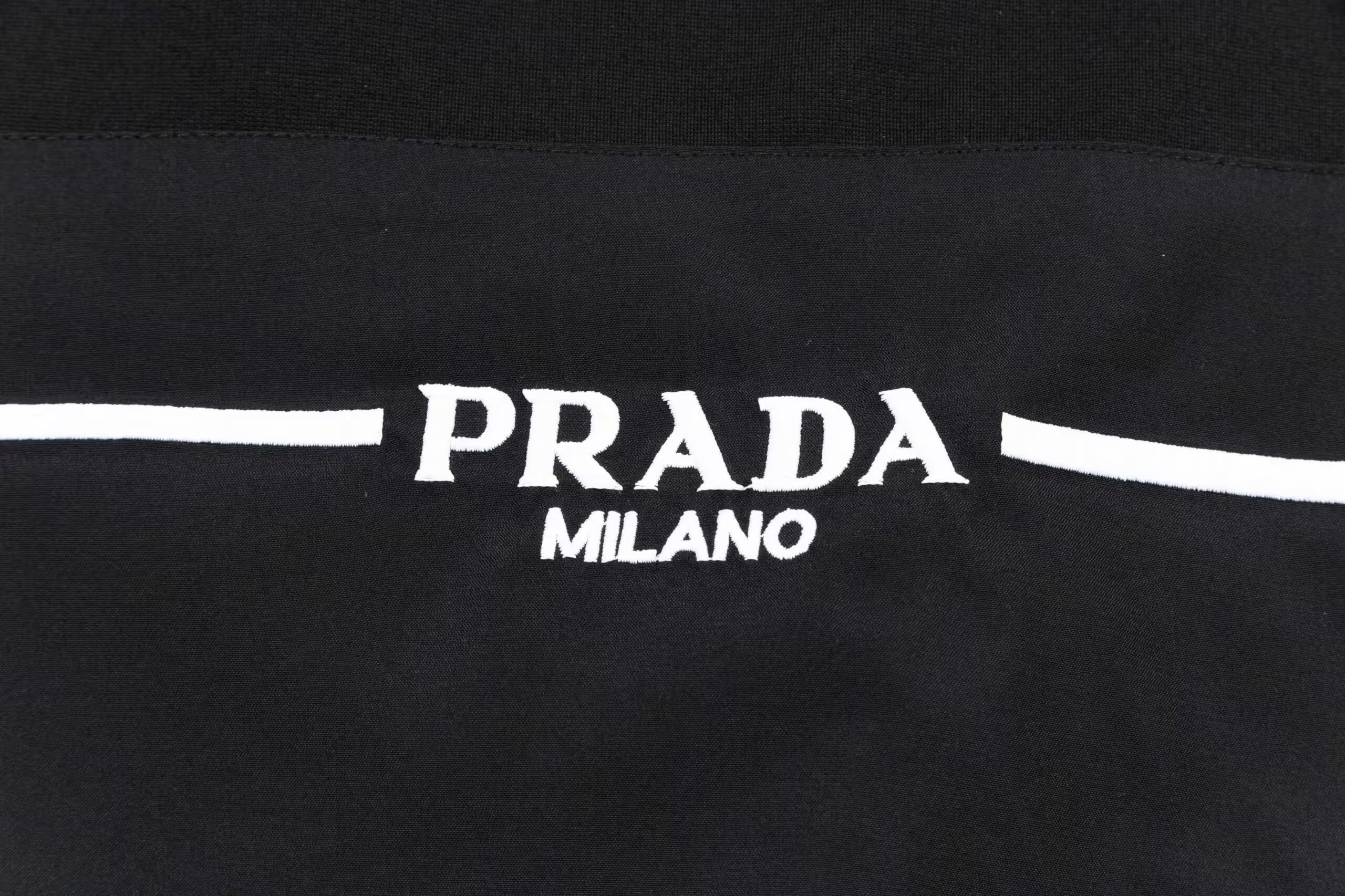 Prda Short in Black